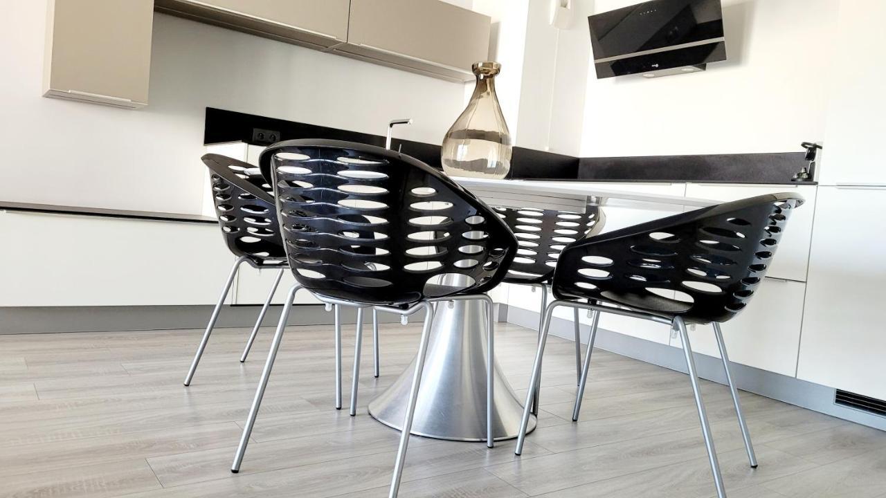 Beau Regard Apartment เบอซองซง ภายนอก รูปภาพ