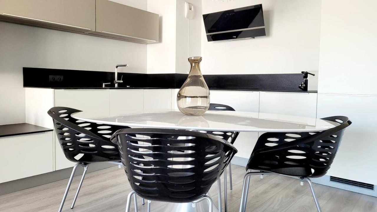 Beau Regard Apartment เบอซองซง ภายนอก รูปภาพ
