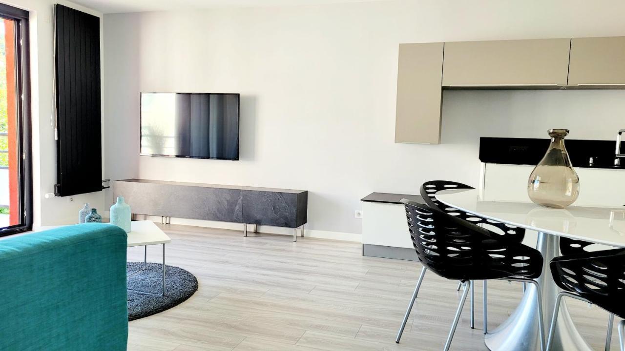 Beau Regard Apartment เบอซองซง ภายนอก รูปภาพ
