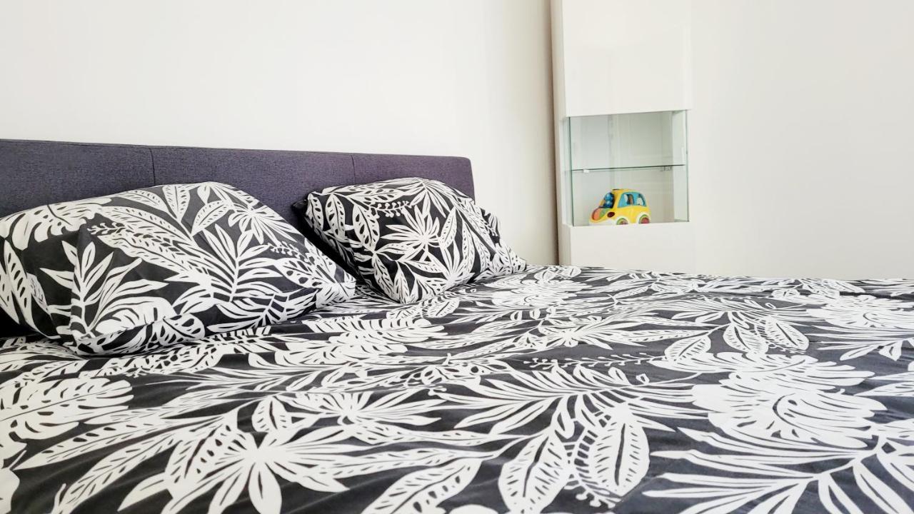 Beau Regard Apartment เบอซองซง ภายนอก รูปภาพ