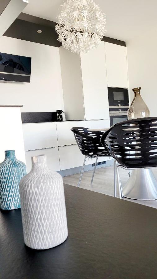 Beau Regard Apartment เบอซองซง ภายนอก รูปภาพ