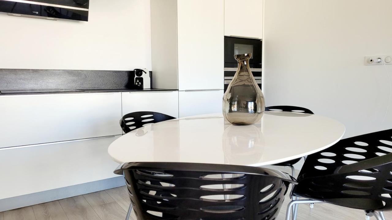 Beau Regard Apartment เบอซองซง ภายนอก รูปภาพ